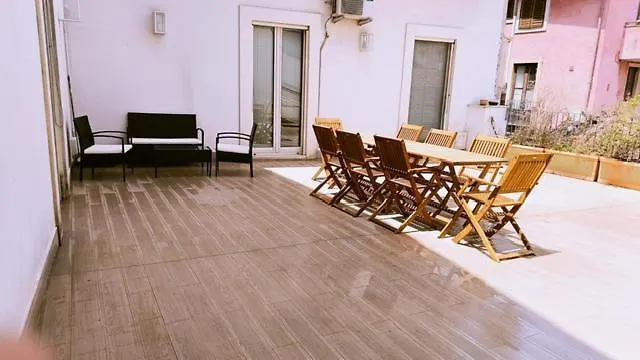 Suite Con Terrazza In Centro Storico Catane 0*,