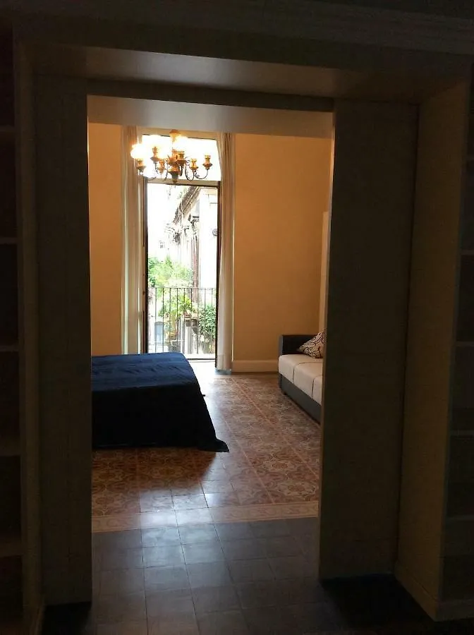 Daire Suite Con Terrazza In Centro Storico Katanya