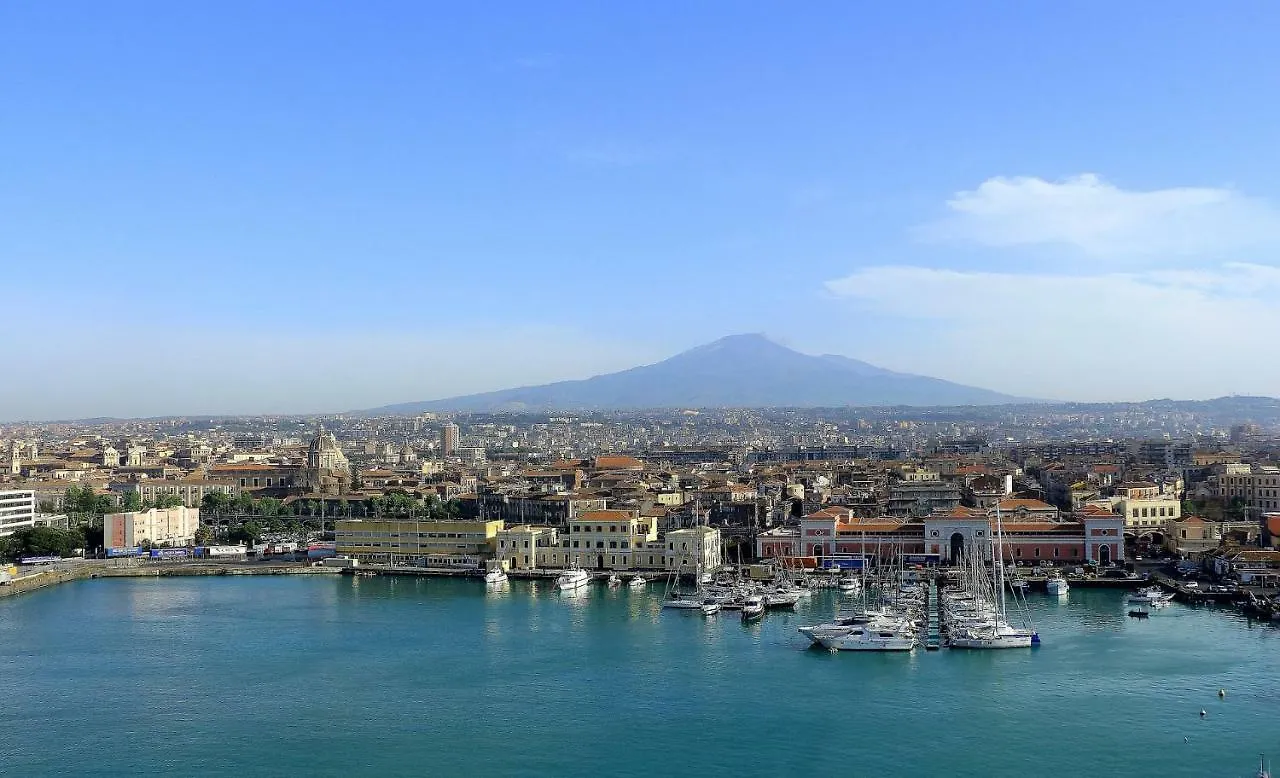 Suite Con Terrazza In Centro Storico Catane 0*,